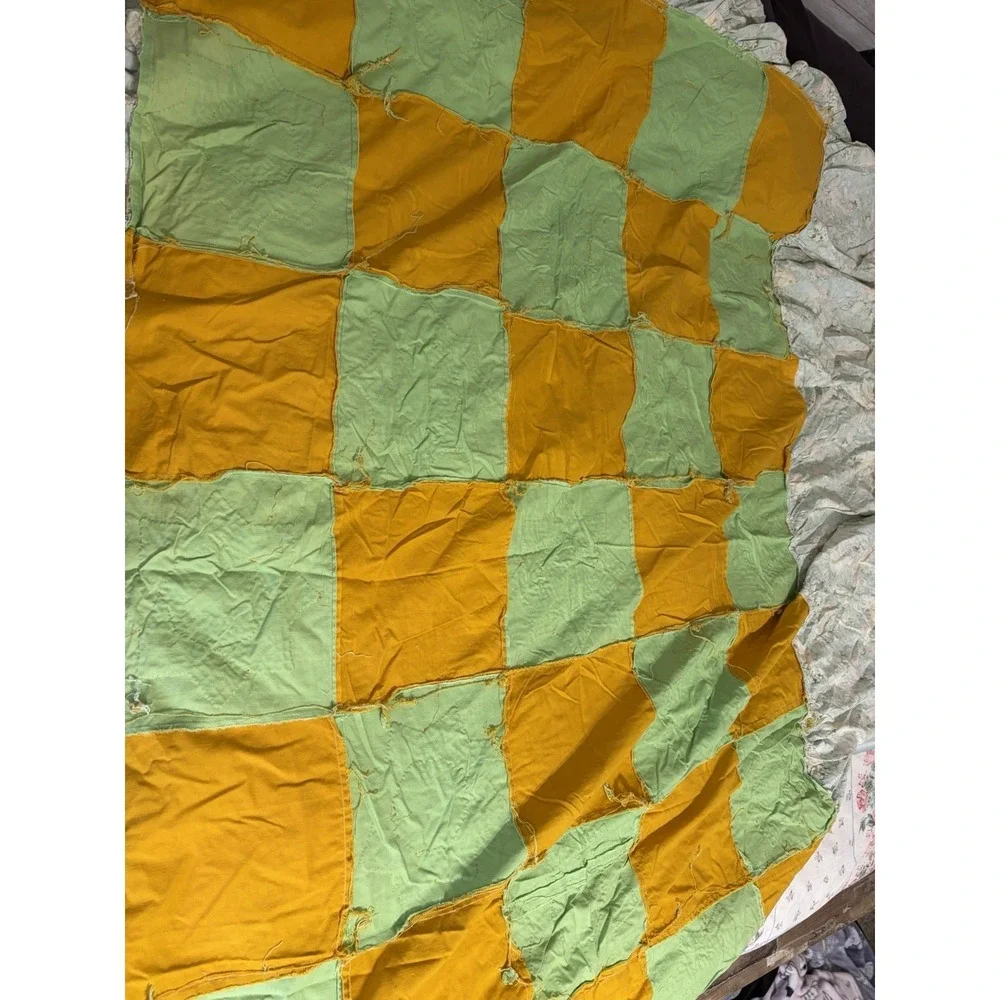 Vintage MCM Doilie Quilt Top Bed Cover Hand Pieced Skirt Sides 55
